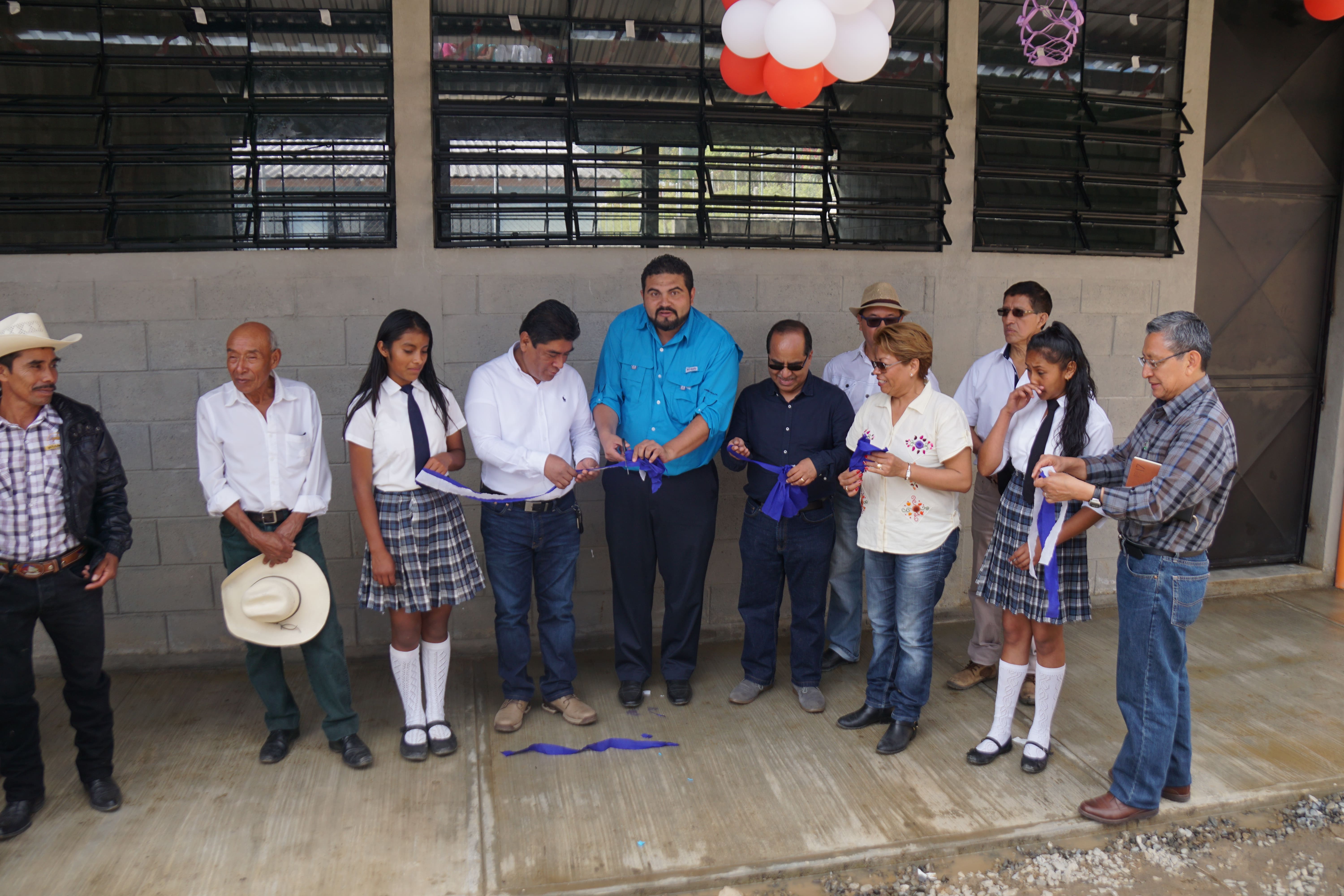 Construcción Instituto Básico, Aldea San Isidro, San Jerónimo, Baja Verapaz
