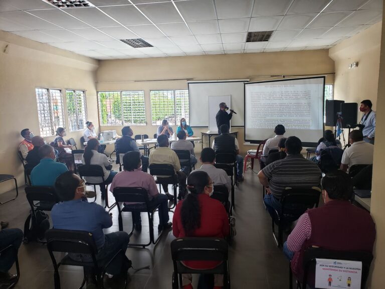 Reunión Extra-Ordinaria del Consejo Departamental de Desarrollo Urbano y Rural de Baja Verapaz –CODEDE-