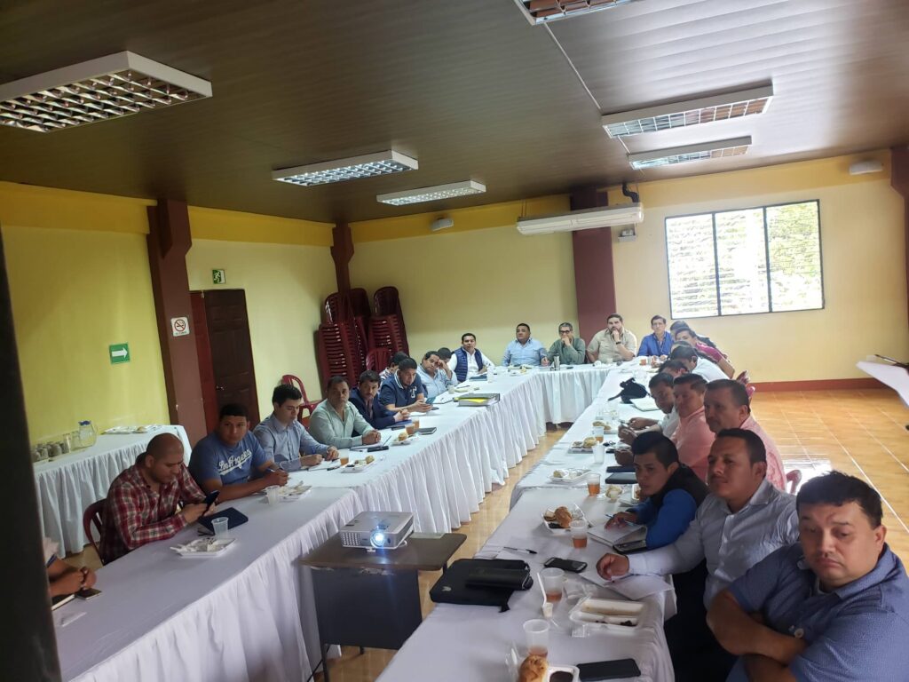 Capacitación sobre los “Lineamientos de Reprogramación y Ejecución de la Inversión Programada con el Aporte IVA-PAZ 202”